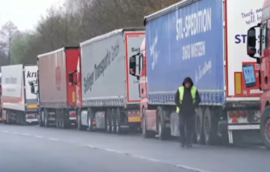 Protest kierowców ciężarówek na granicy z Ukrainą.